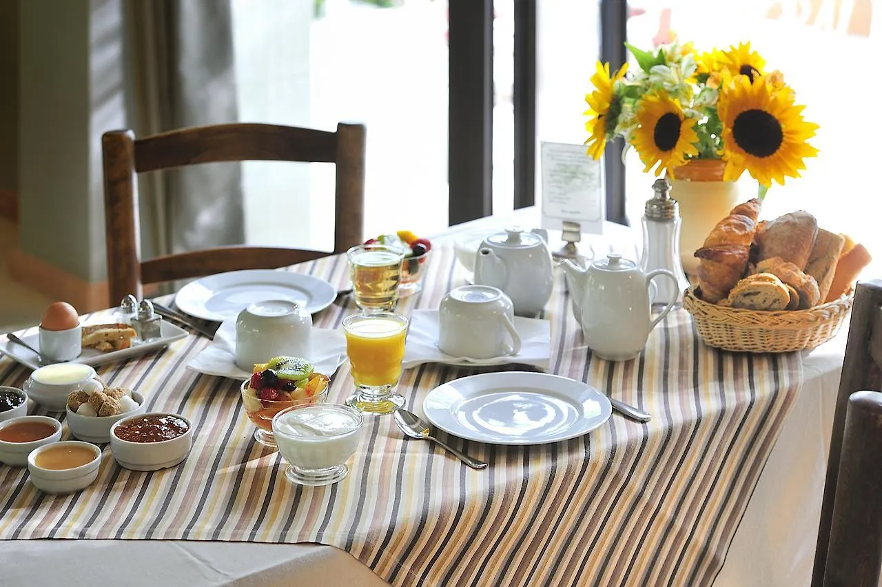 Hotel Charembeau Forcalquier 3*,