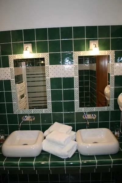 Charembeau Hotel Forcalquier